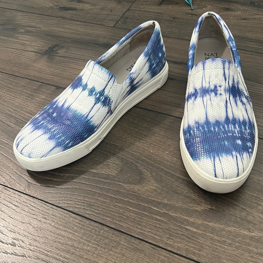 Naturalizer slip on shoes
